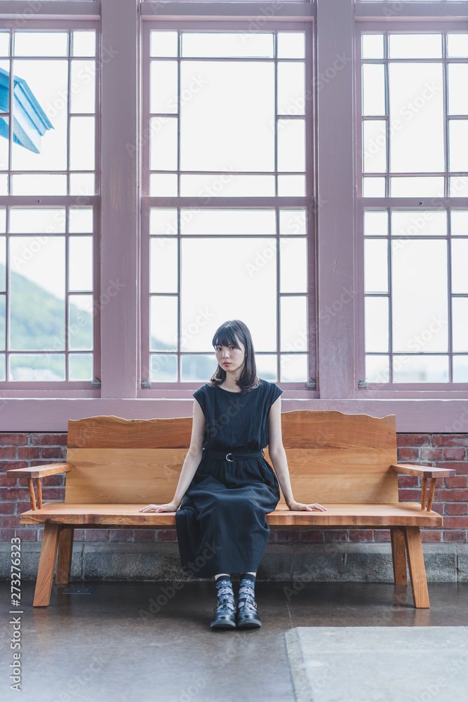 洋館の女性 洋館の女性