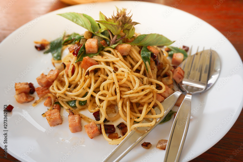 Spaghetti Bacon Spicy on Wood Table