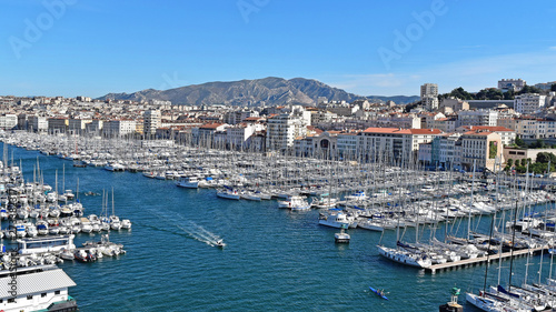 Fototapeta Naklejka Na Ścianę i Meble -  A gorgeous day at the marina, Marseilles, France