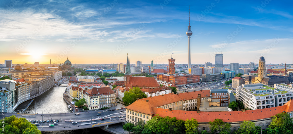 panoramic view at the berlin city center while sunset