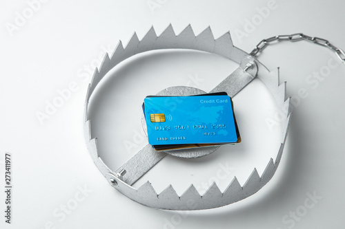 Quadro em tela Trap with stack of credit cards