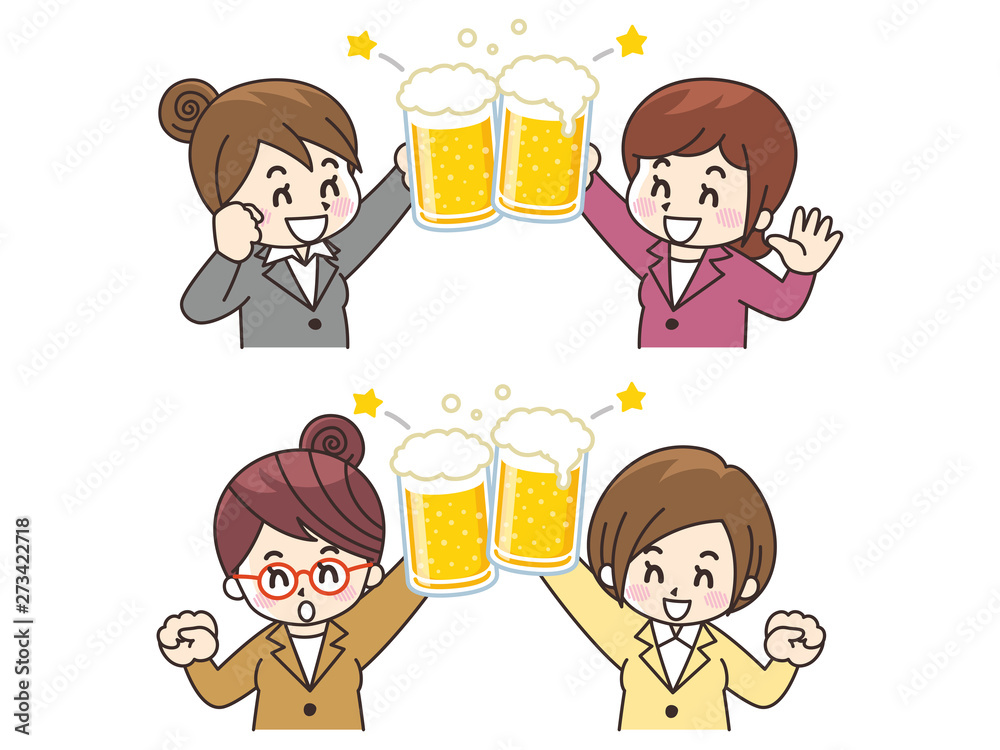 ビールで乾杯するスーツの女性