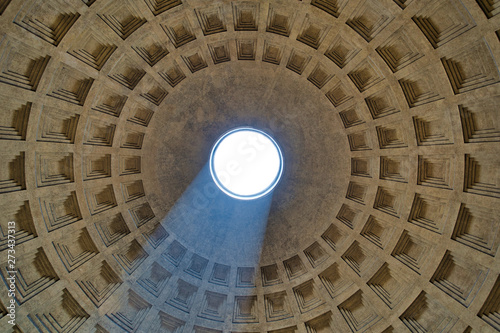 Best places in Rome, Pantheon ceiling, Italy