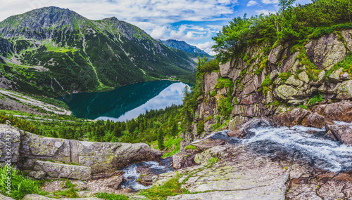 Fototapeta Naklejka Na Ścianę i Meble -  Panorama viem on Morskie Oko from the to the Czarny Staw, Tatra, Poland