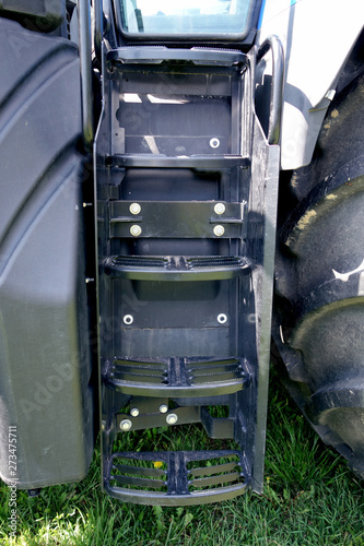 Safe steps on the tractor