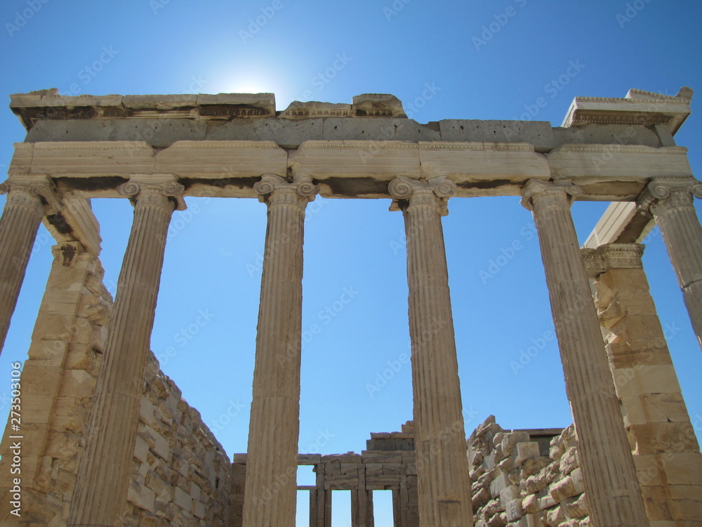 Fototapeta premium Columns of Parthenon in Acropolis in Athens, Greece