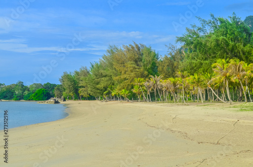 Pulau Burau beach