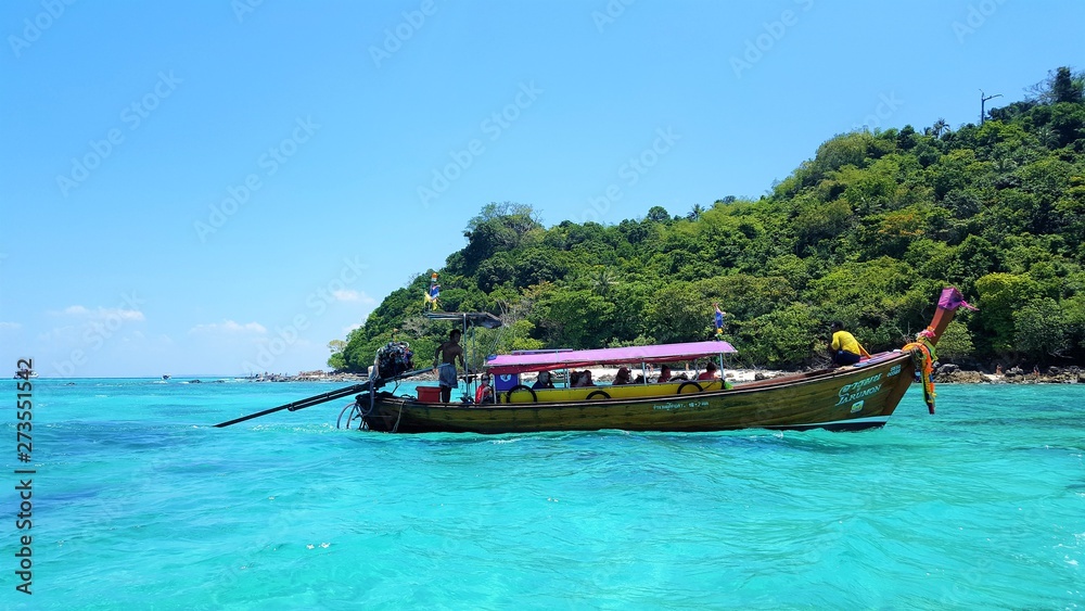 Phi Phi Island boat Thailand - obrazy, fototapety, plakaty 