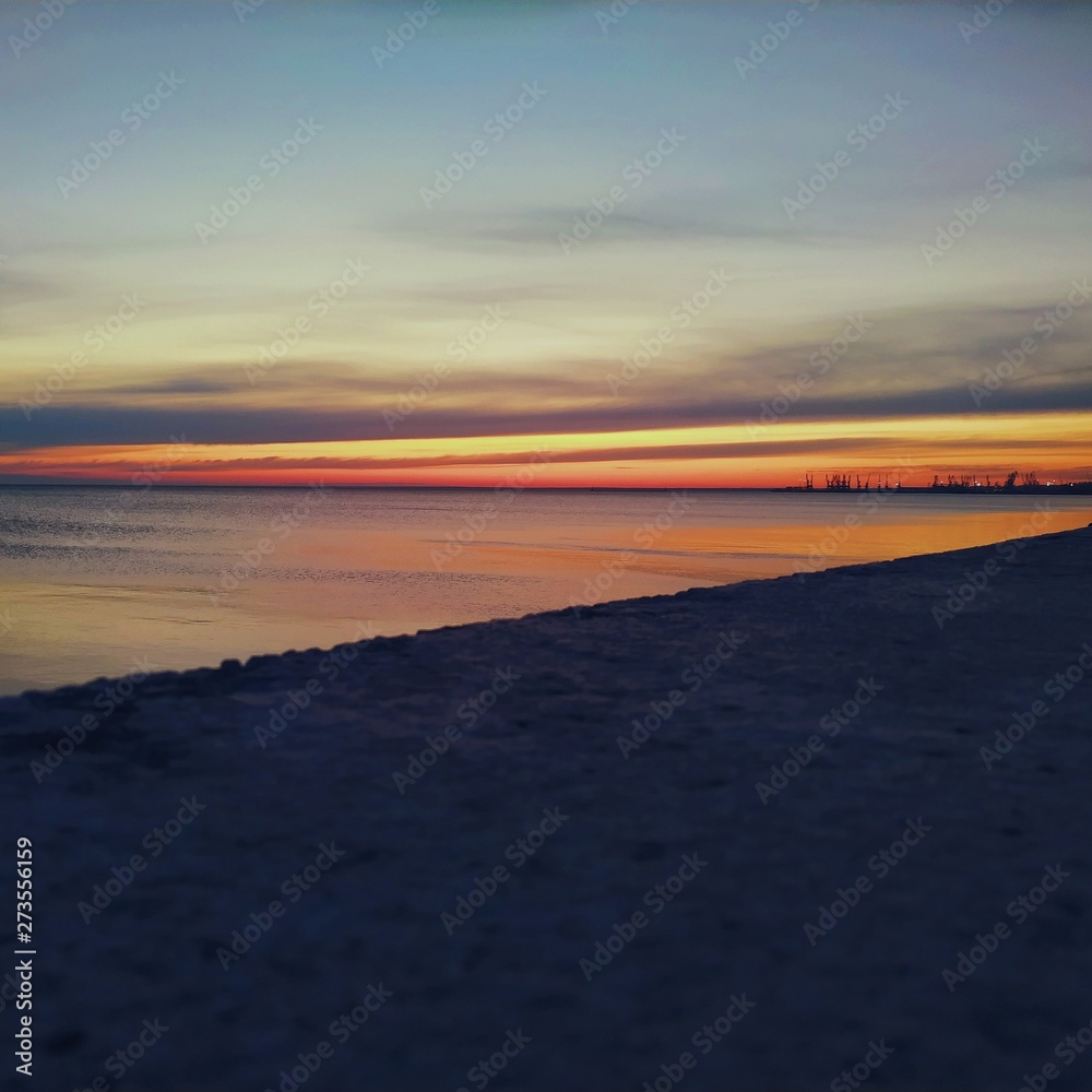 Obraz premium sunset over sea