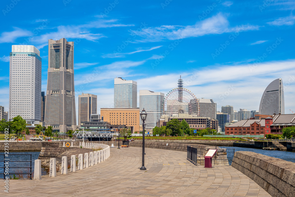 Obraz premium Scenery of yokohama port at zounohana terrace