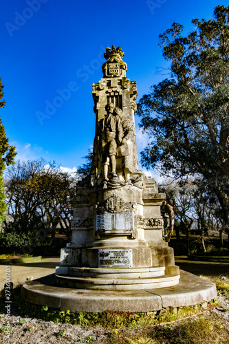 statue in park © Alvaro