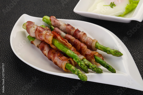 Asparagus with bacon