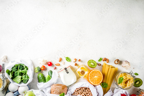 Fototapeta Naklejka Na Ścianę i Meble -  Zero waste shopping concept