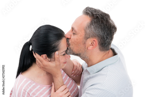 Man kissing woman forehead © Thunderstock