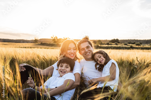 Portrait of a happy and fun family in the countryside. Concept of united family smiling © Rafa