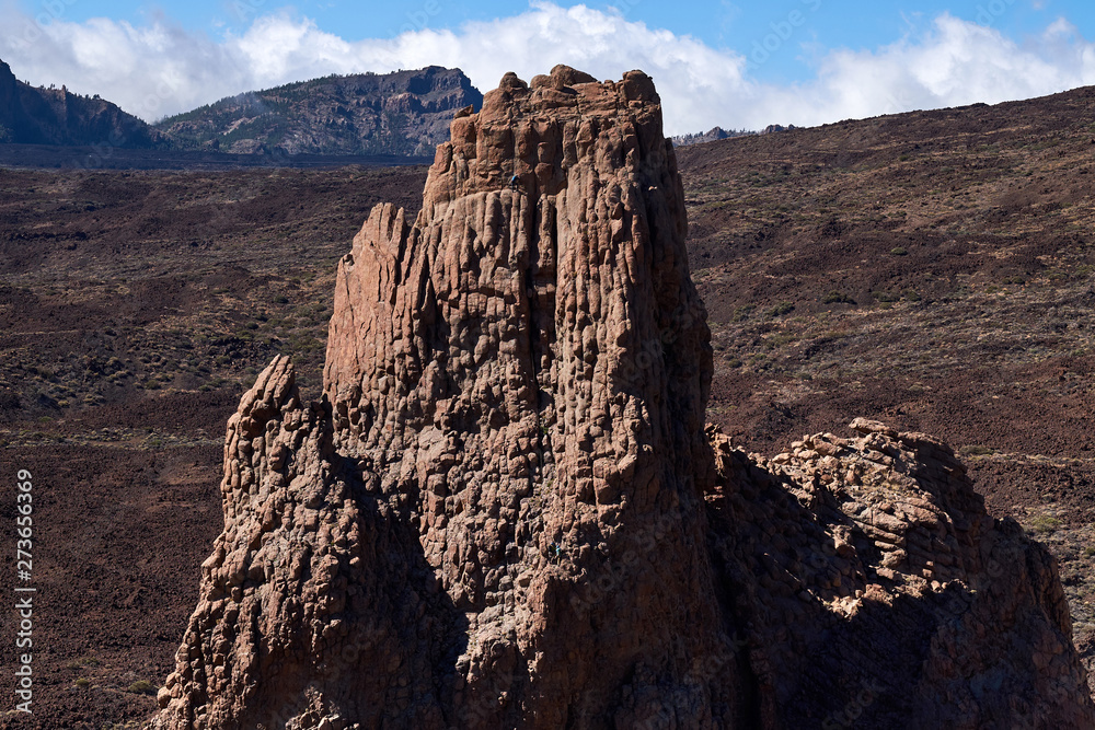 Climbers climb to the peak of the Teide National Park