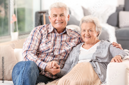 Portrait of elderly couple in nursing home © Pixel-Shot