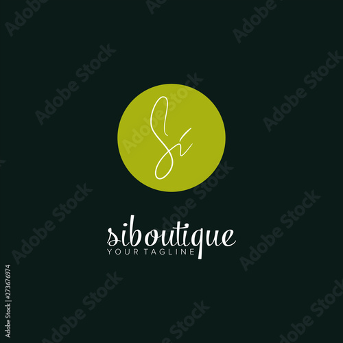 Si Boutique Logo Design on Dark Background