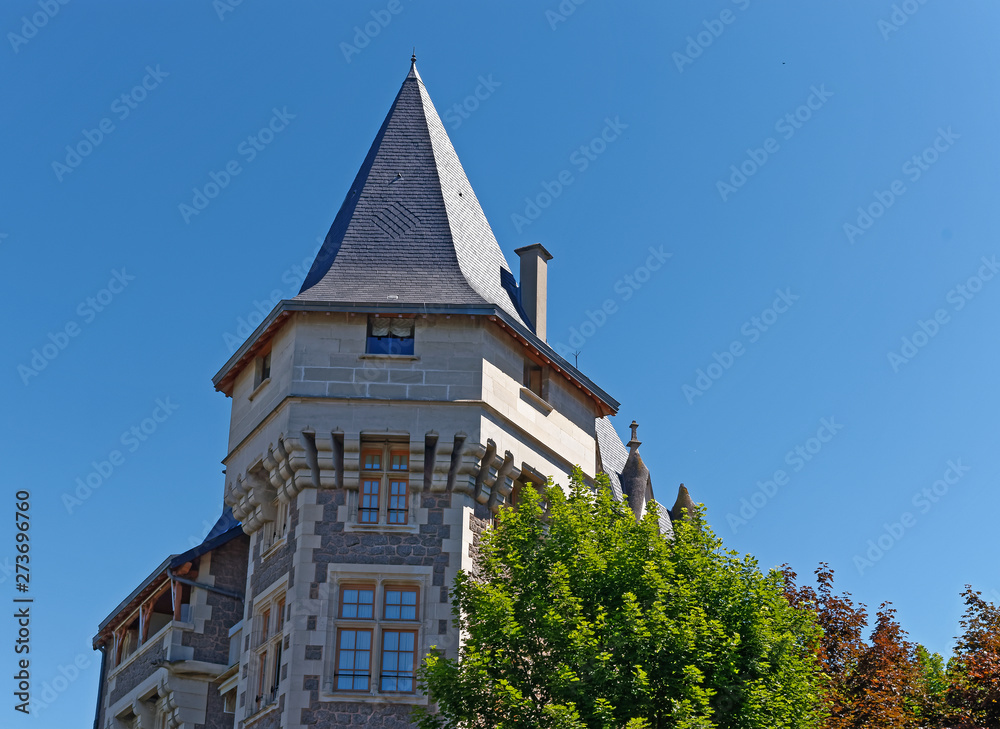 Maison Maison