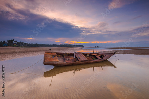 Fototapeta Naklejka Na Ścianę i Meble -  Wonderful sunrise at bintan island wonderful indonesia