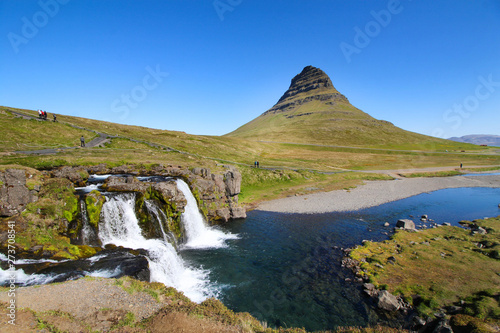 Islande   Kirkjufell et Kirkjufellsfoss