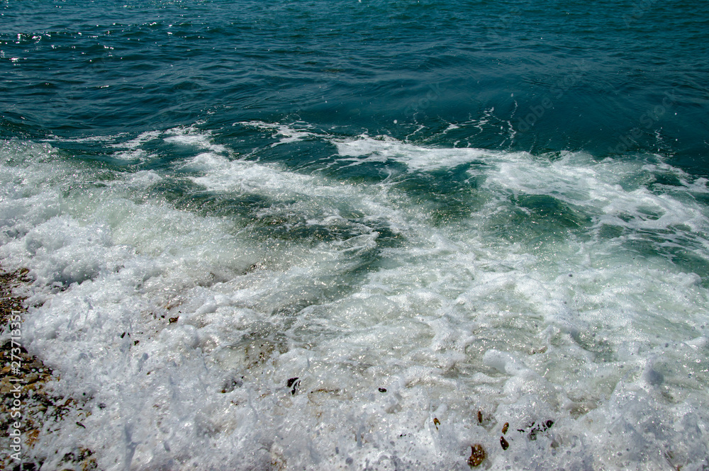 Fototapeta premium waves on the beach