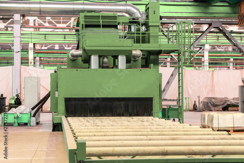 Billede på lærred Shot blasting machine with roller table