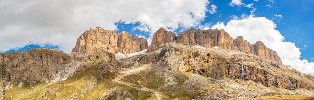 Fototapeta premium View of the mountains of Sass Pordoi, Trentino alto Adige - Italy