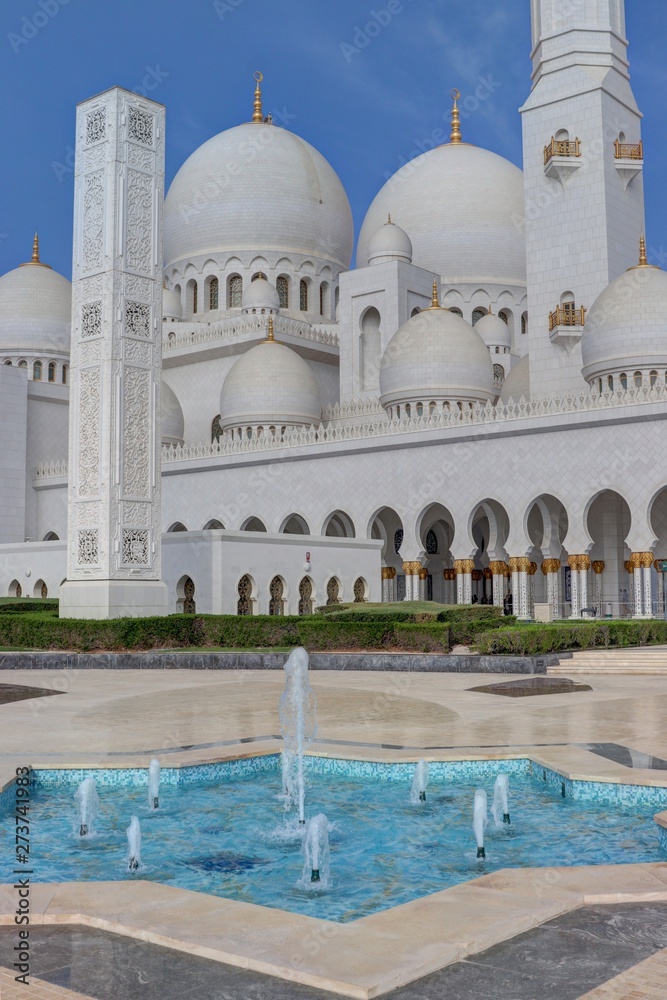 Fototapeta premium Abou Dhabi au moyen-orient