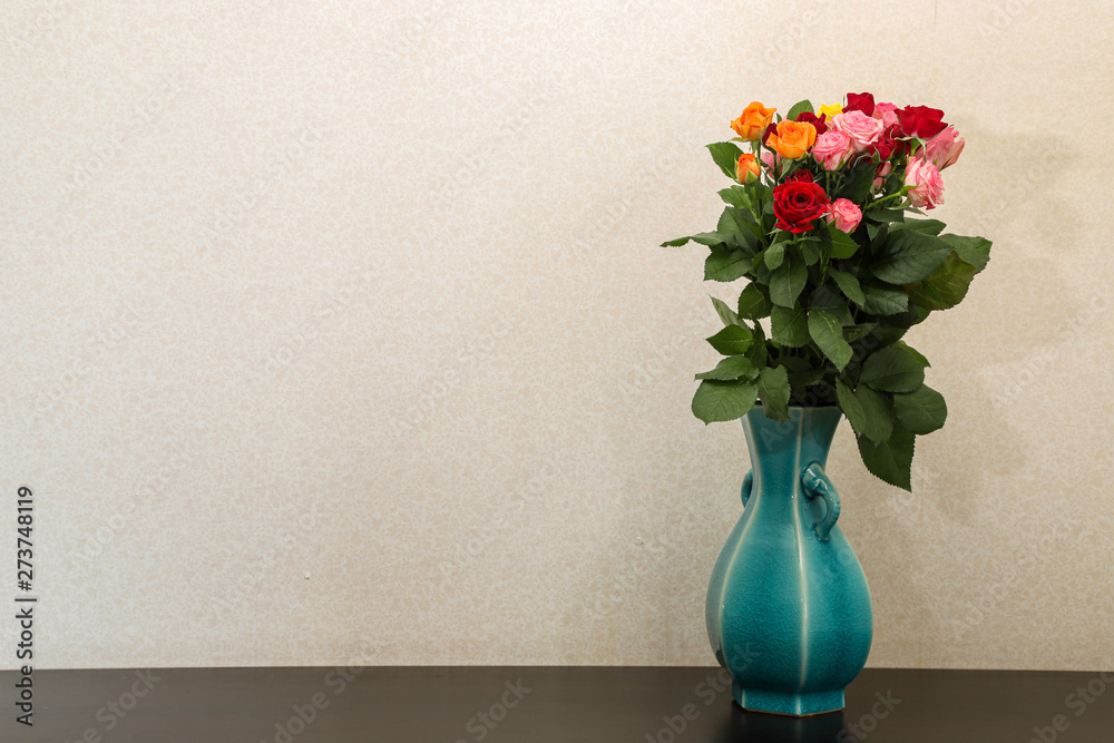 薔薇の花束と花瓶stock Photo Adobe Stock 薔薇の花束と花瓶stock Photo Adobe Stock