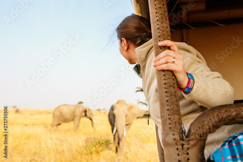Photography Woman on safari game drive