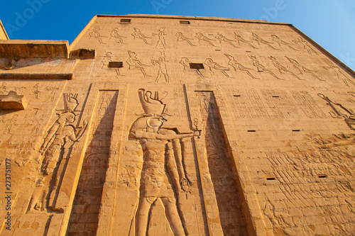 Templo de Horus de Edfu, Valle del Nilo, Egipto. photo