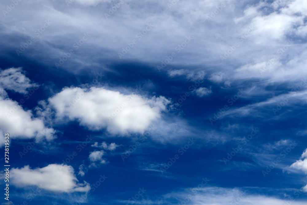 Obraz premium beautiful blue sky with white clouds