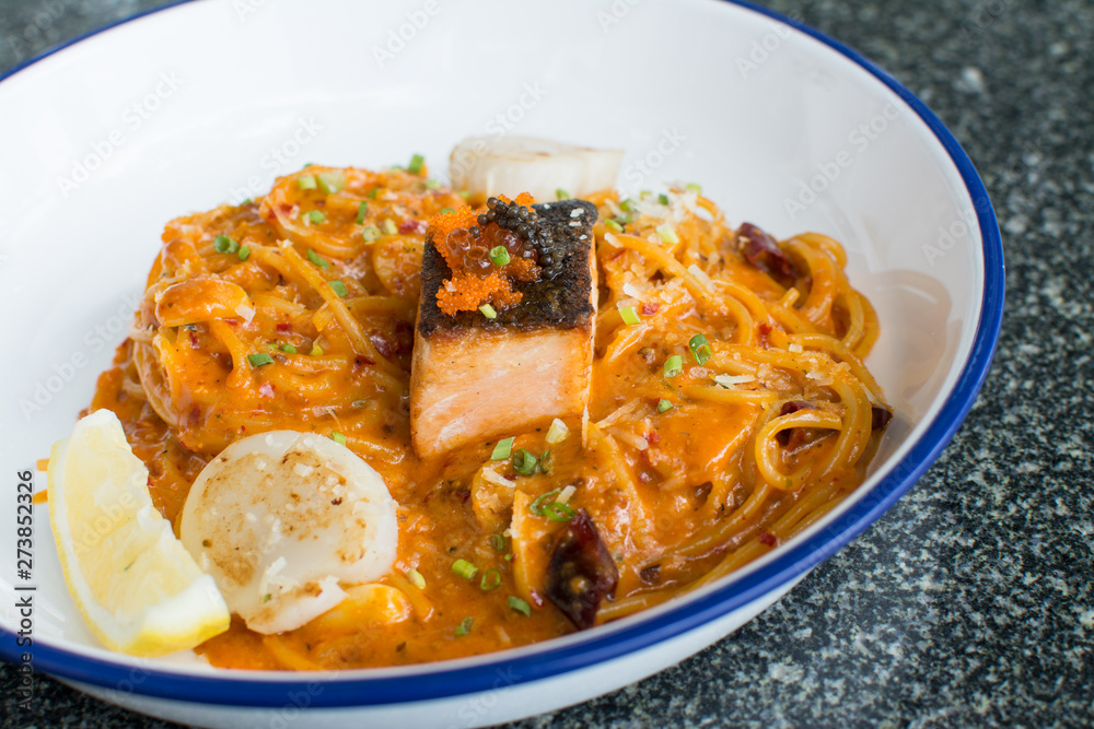 spaghetti with smoked salmon spaghetti with smoked salmon