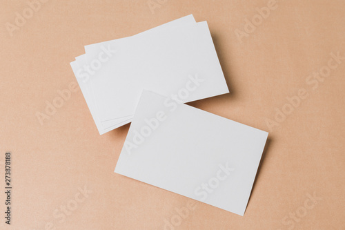 Top view blank business card © Freepik