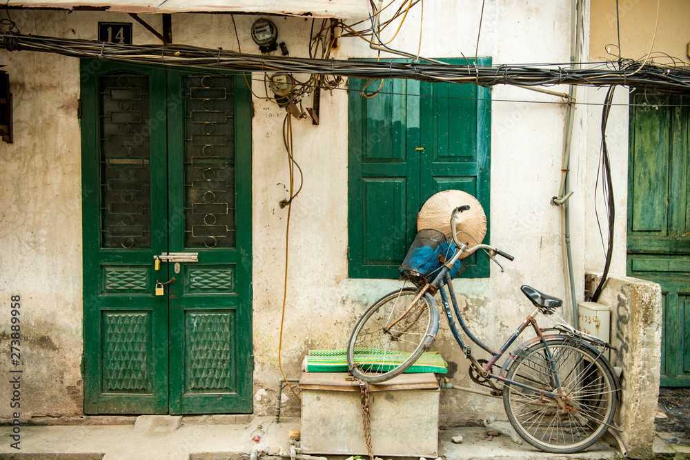 Vietnam Hanoi green door