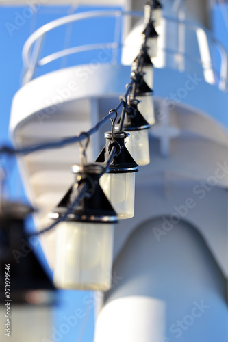 Lamps on the sea ship © Ярослав Безлепкин