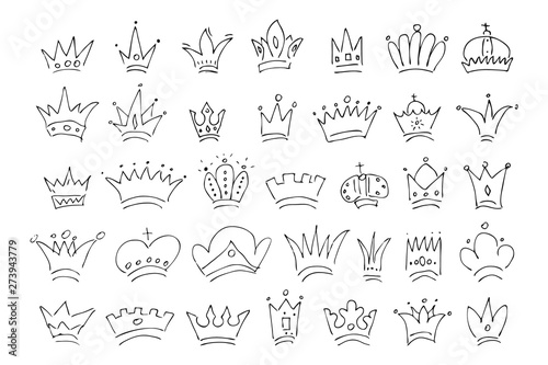 Big set of simple graffiti sketch crowns