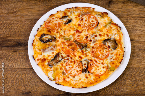 Pizza with eggplant