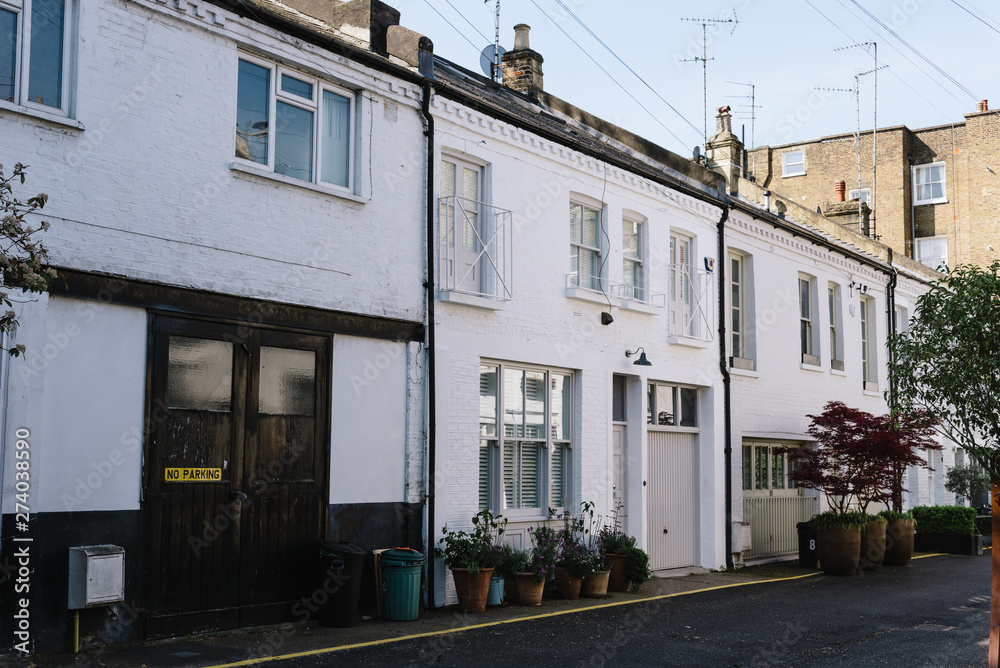 Townhouses in alley  in Notting Hill in London