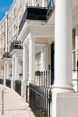 Canvas Print Victorian houses in Notting Hill in London