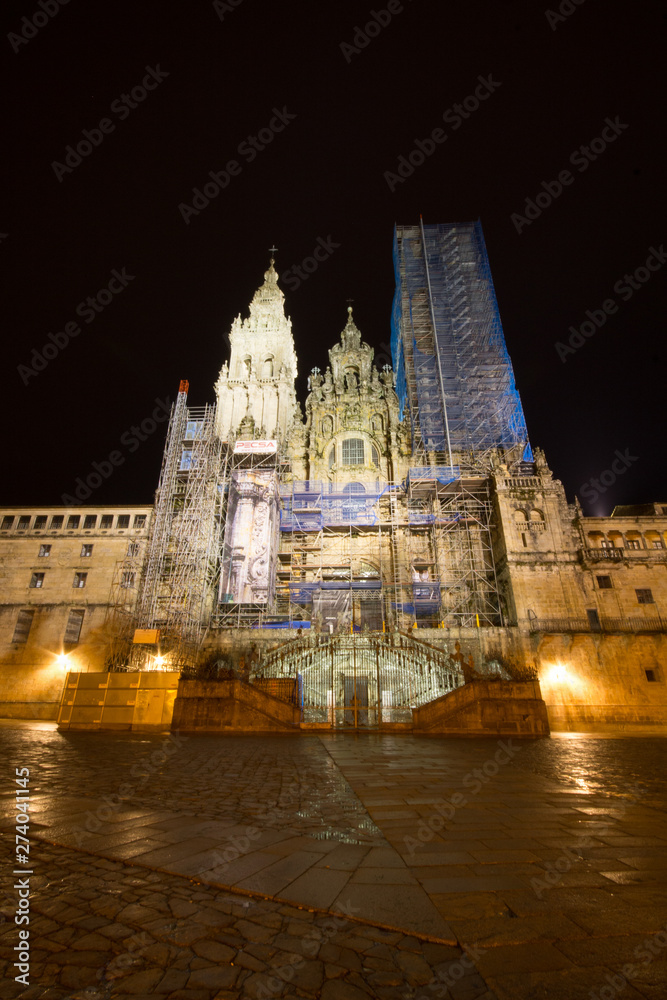 Fototapeta premium compostela cathedral at night