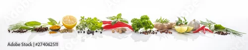 Panel kuchenny z motywem Composition of various herbs and spices on white background