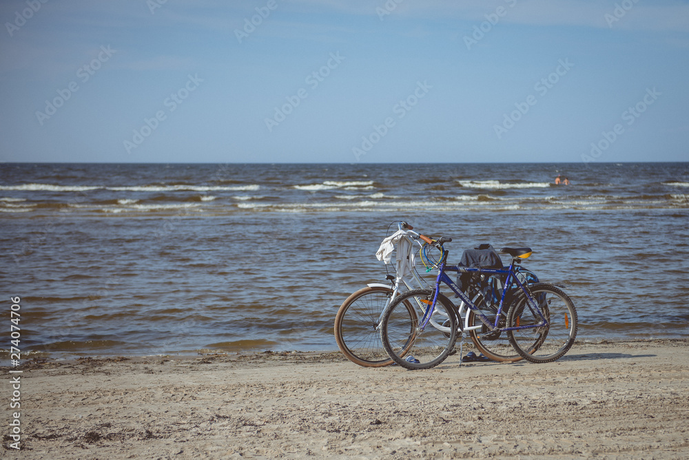 Fototapeta premium Cycling along the sea coast