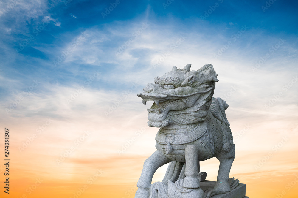 Obraz premium Buddhist sculpture. Singha Stone statue in Bangkok, Thailand