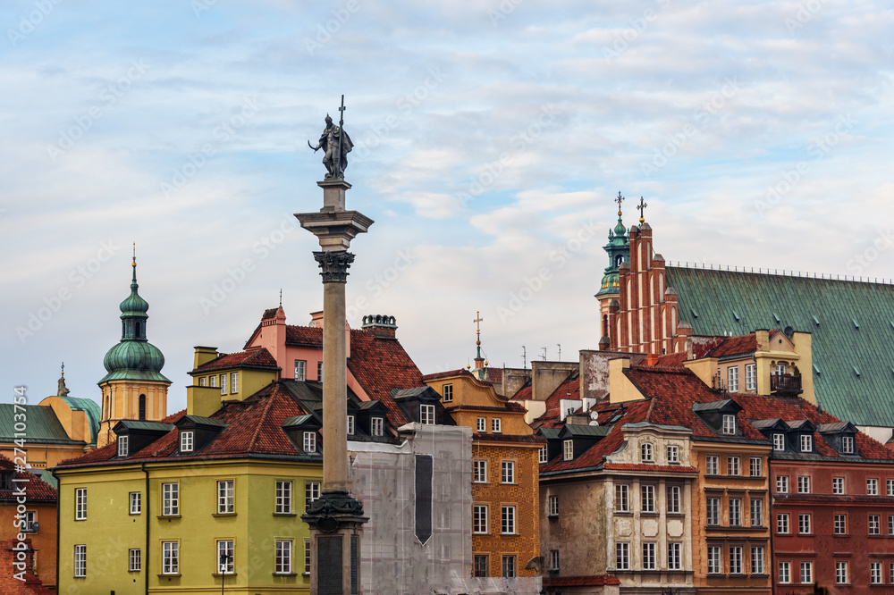 Obraz premium Kolumna Zygmunta na warszawskiej Starówce. Polska