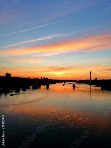 sunset on the river © qpeuxoa