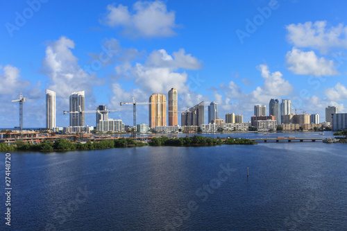View of Sunny Isles in Miami © Monteleone
