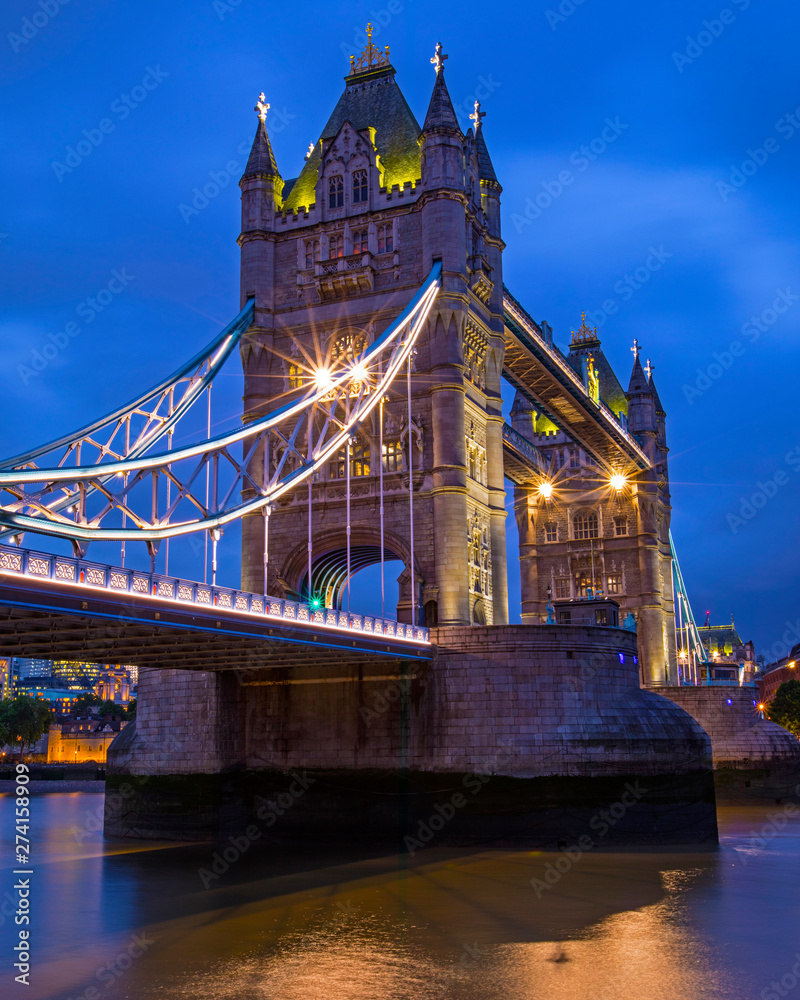 Obraz premium Tower Bridge in London