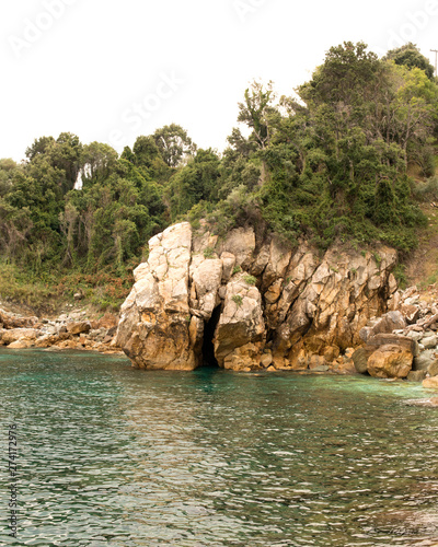 Kayaking in Pilio greece Water and rocks © Melanie